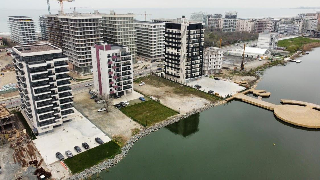 Dreamy Lake Mamaia Exterior photo